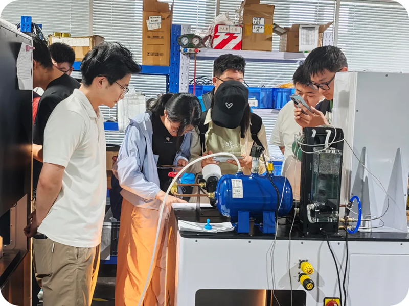 Innover ensemble dans le stockage de l'énergie : des professeurs et des étudiants de l'Université de Shandong visitent pour un échange