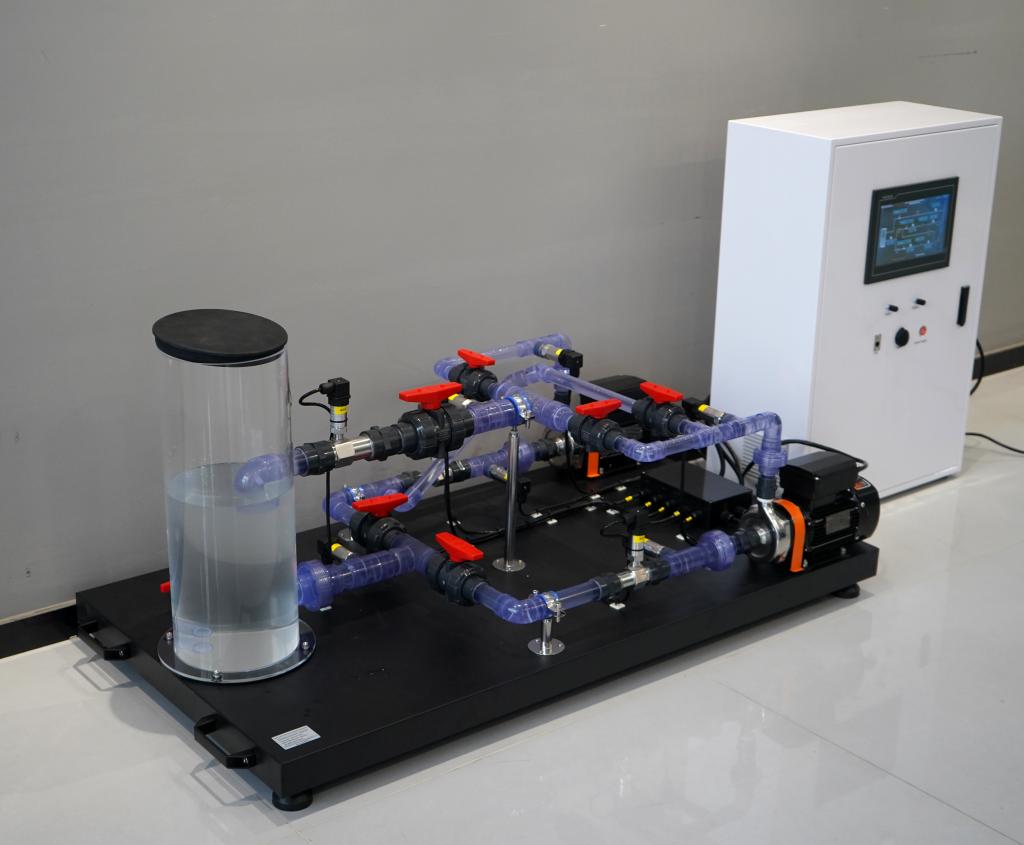 Pompes en série et parallèles Dispositif expérimental Mécanique des fluides Équipement de laboratoire d'enseignement universitaire