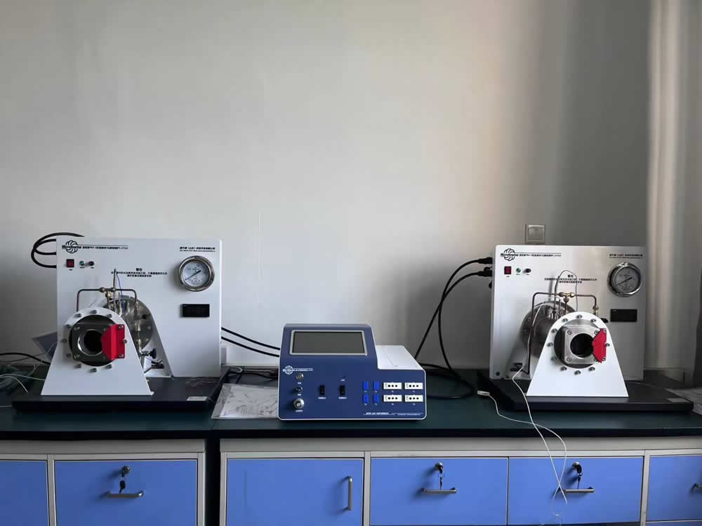 Exposition d'équipements de laboratoire de transfert de chaleur et de thermodynamique à l'Université de technologie de Mongolie intérieure 