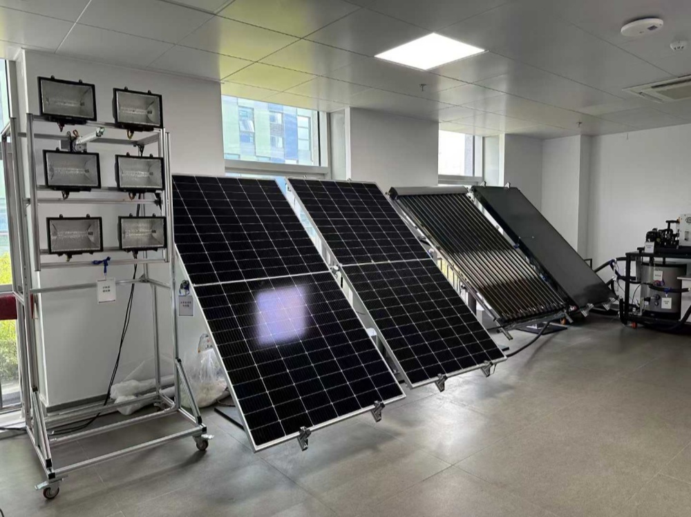 Formation pratique sur les énergies renouvelables et le stockage d'énergie à l'Université du Sud-Est